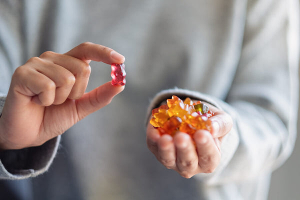 A qué ayudan las gomitas de vinagre de manzana: beneficios concretos por sistema del cuerpo
