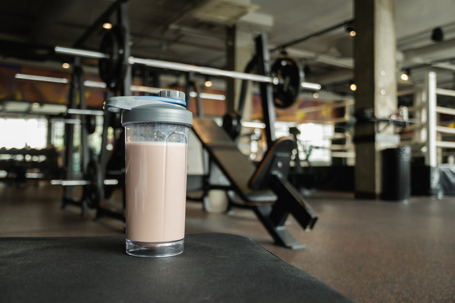 Cómo tomar proteína Whey: guía práctica para ganar masa muscular y recuperarte mejor