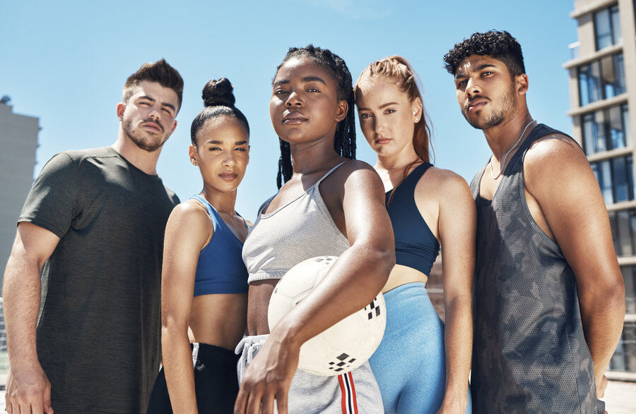 ¿Existen promociones o descuentos en creatina monohidratada para deportistas?