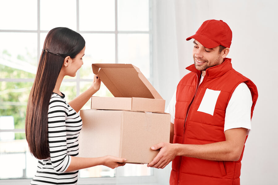 ¿Hay suplementos de creatina monohidratada con envío rápido y seguro?