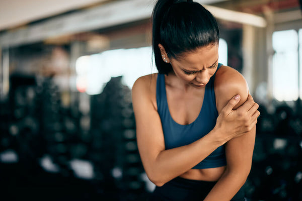 Vitaminas para dolores musculares y cansancio: guía para deportistas y personas activas en Colombia