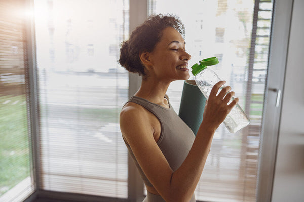 Vitaminas para la energía y el cansancio en mujeres: cuáles necesitas realmente según tu etapa de vida